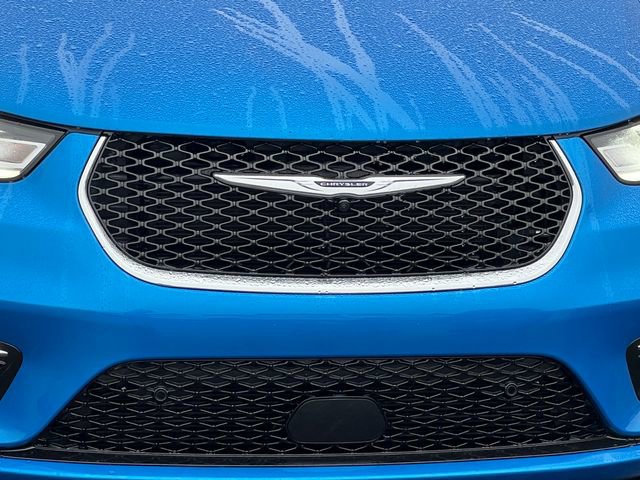 New 2026 Chrysler Pacifica Select AWD/4WD image 42