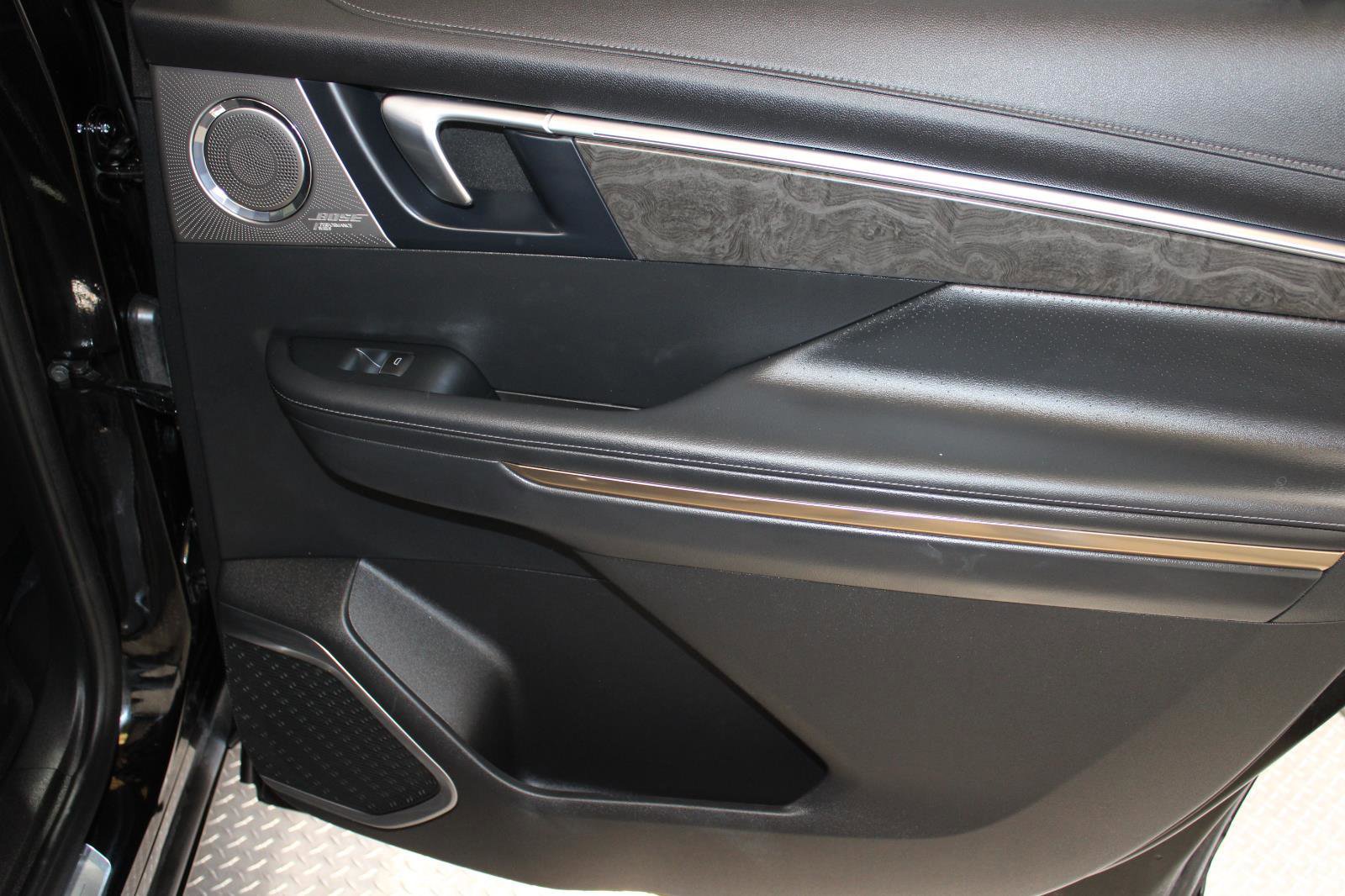 Used 2025 Buick Enclave Avenir w/ Super Cruise Package image 18