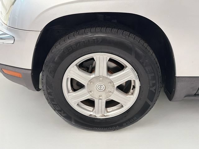 Used 2005 Chrysler Pacifica Touring FWD image 26