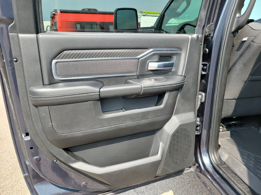 New 2026 RAM 2500 Big Horn AWD/4WD image 10