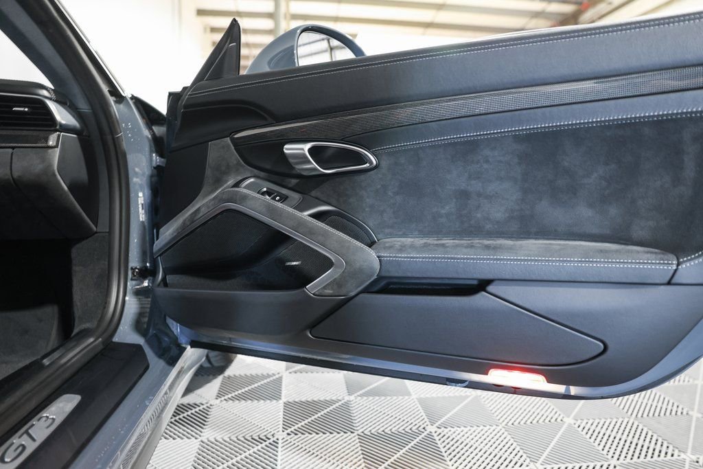 Used 2018 Porsche 911 GT3 w/ Sport Chrono Package image 24