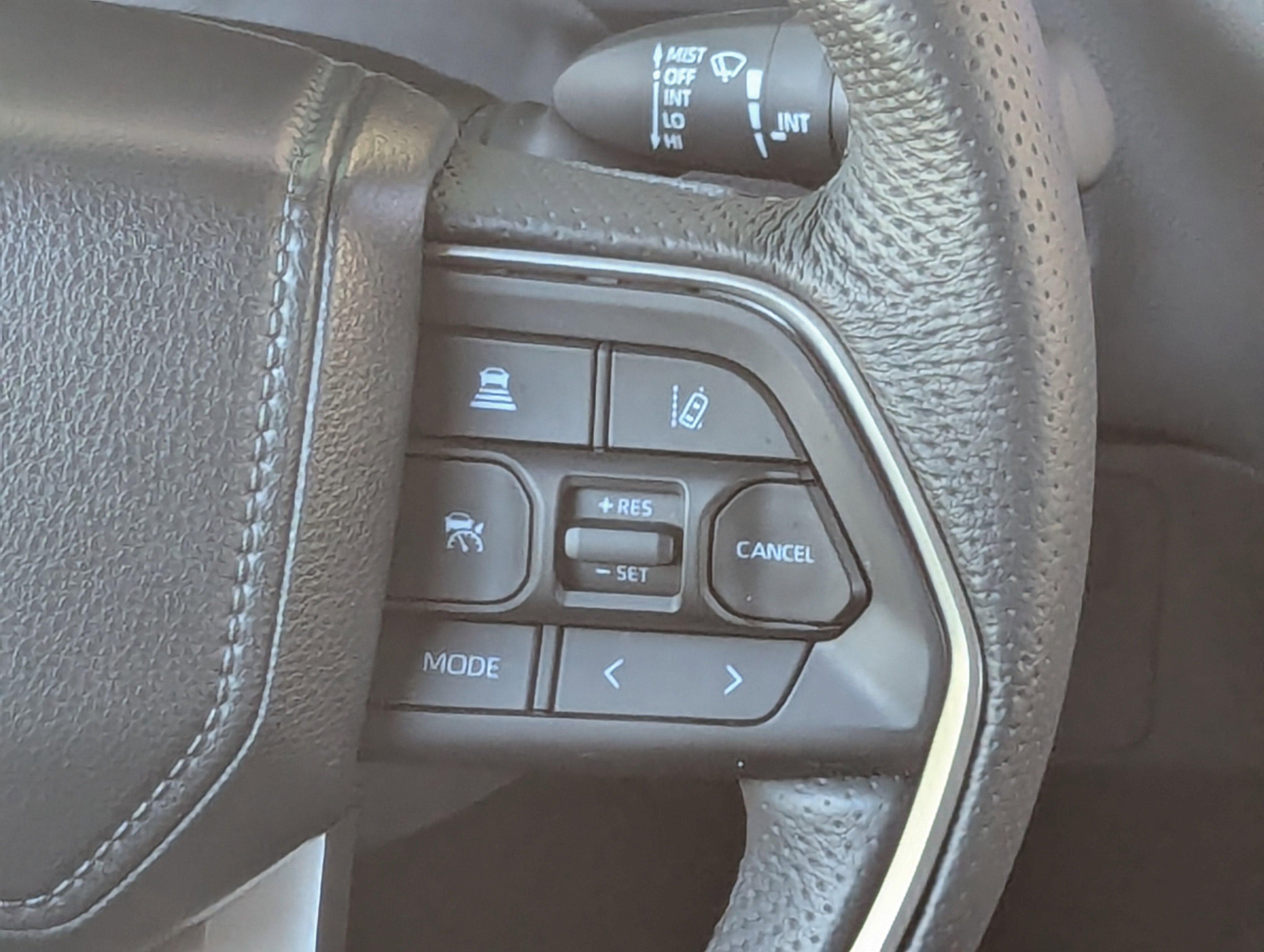 Used 2025 Toyota Tundra Limited image 18