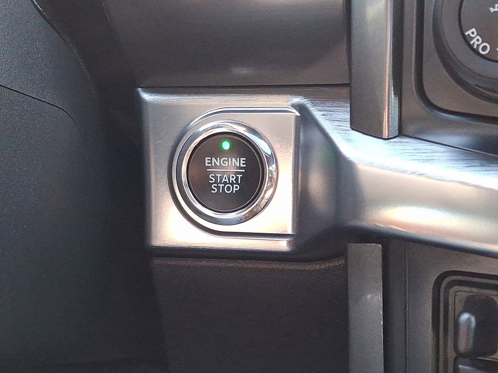 Used 2022 Ford F150 Lariat image 23