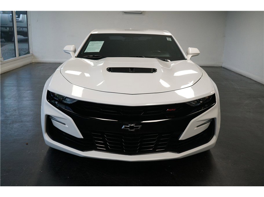 Used 2019 Chevrolet Camaro SS image 2