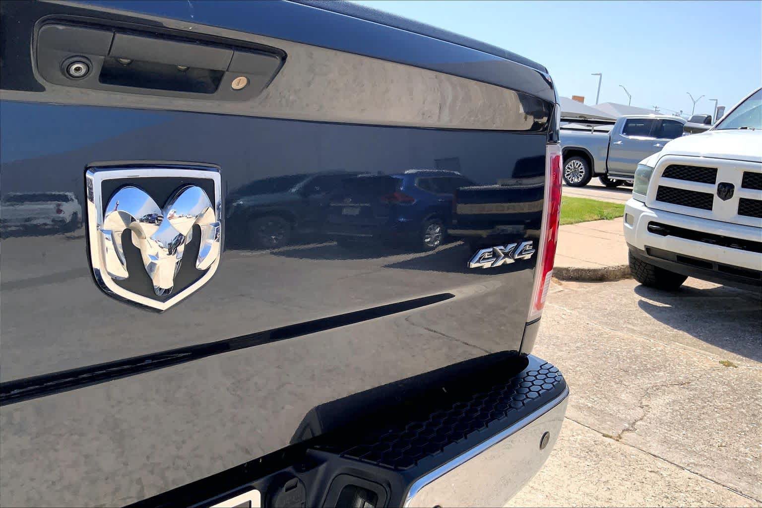 Used 2014 RAM 2500 Laramie w/ Convenience Group AWD/4WD image 31