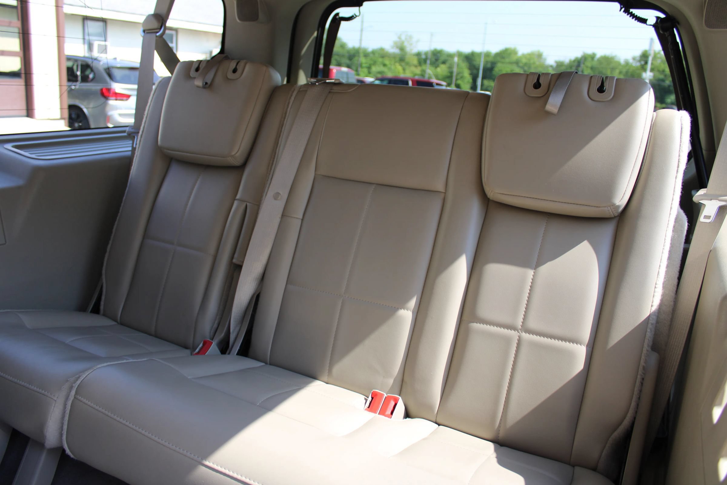 Used 2014 Lincoln Navigator L 4WD image 19