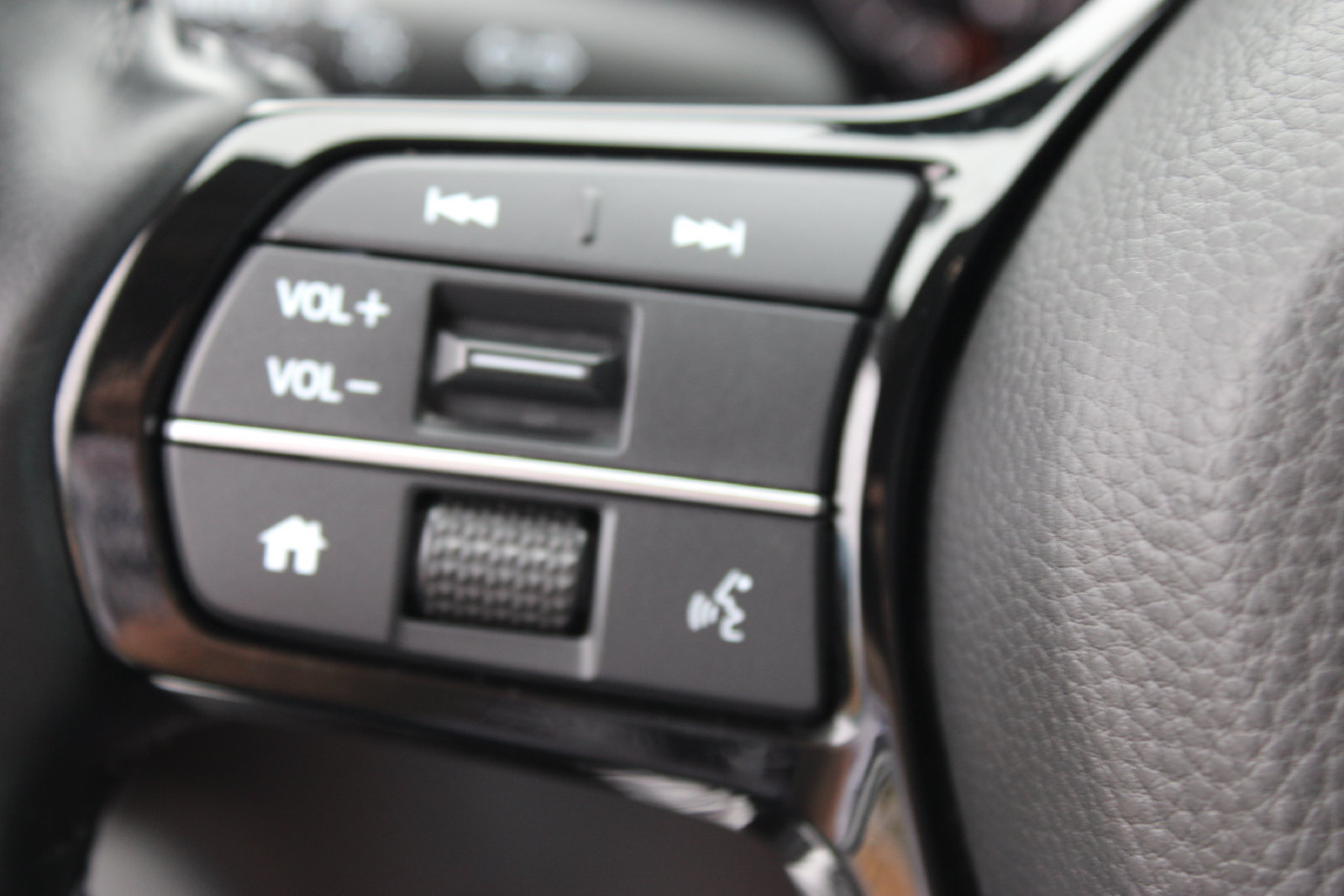 Used 2025 Honda CR-V EX-L image 19