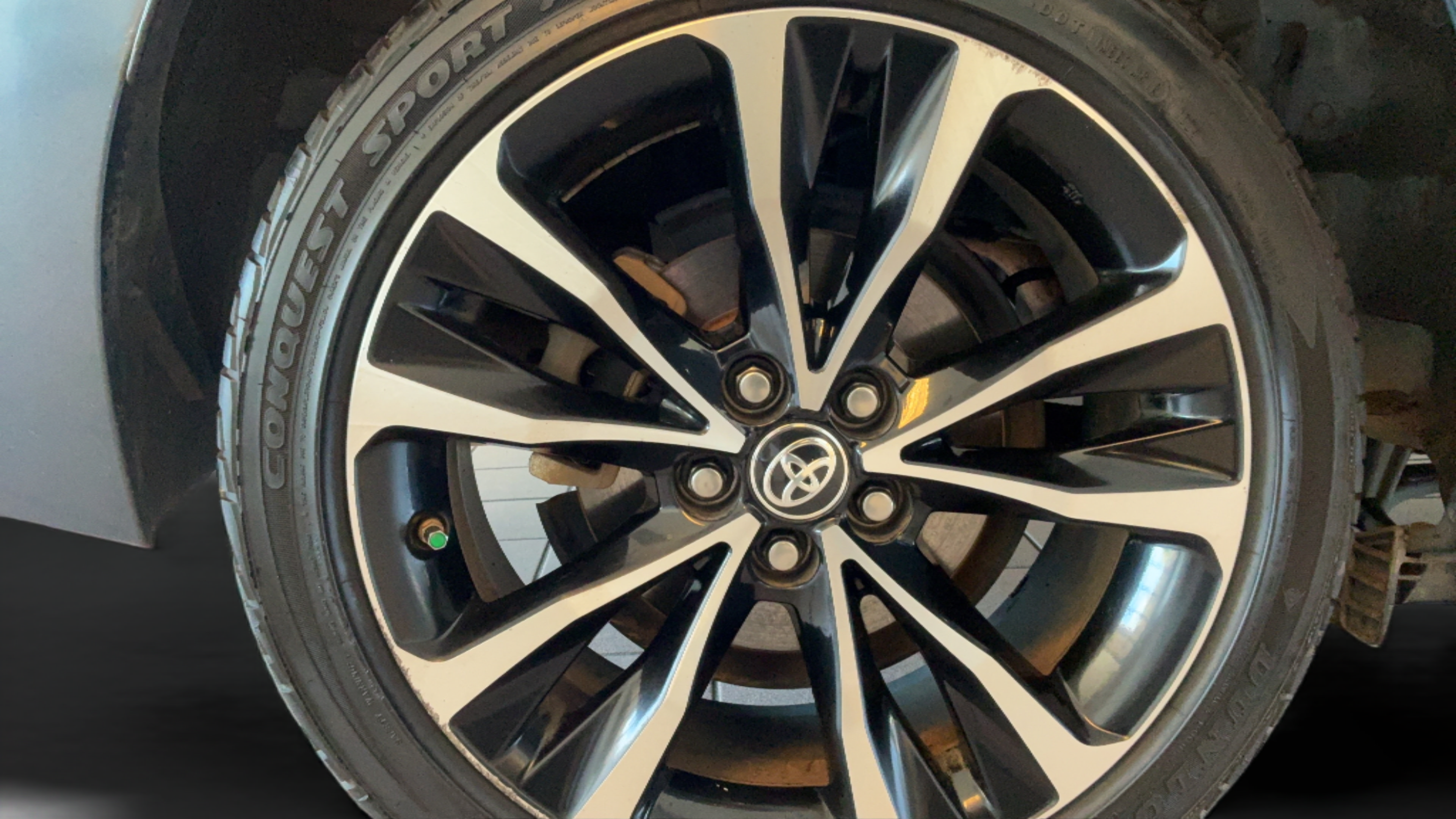 Used 2017 Toyota Corolla SE FWD image 33