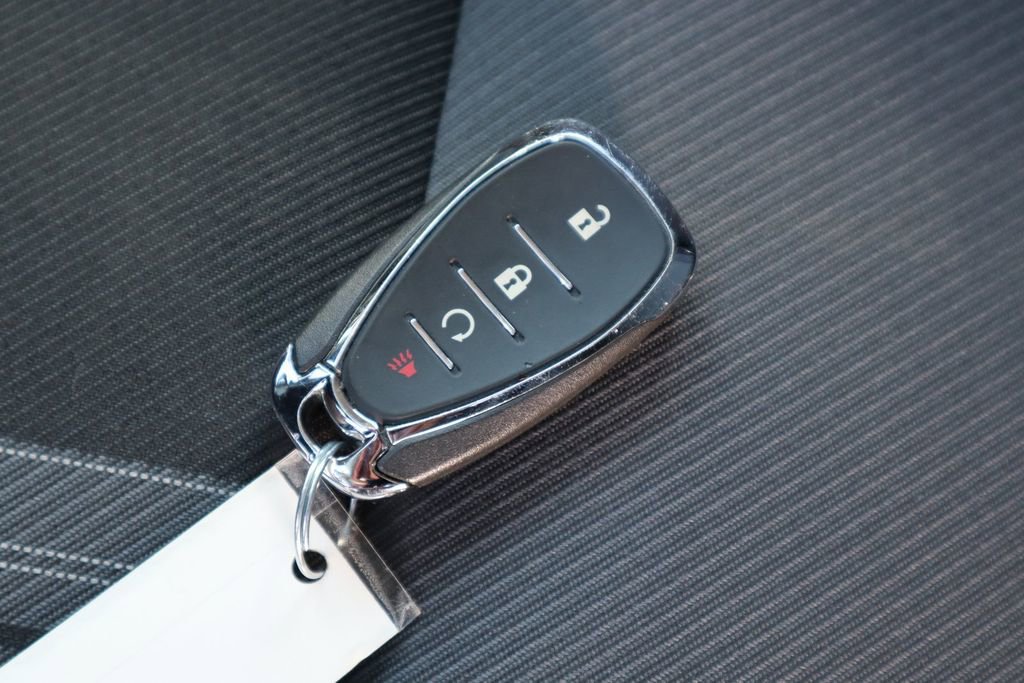 Used 2025 Chevrolet Blazer LT image 32