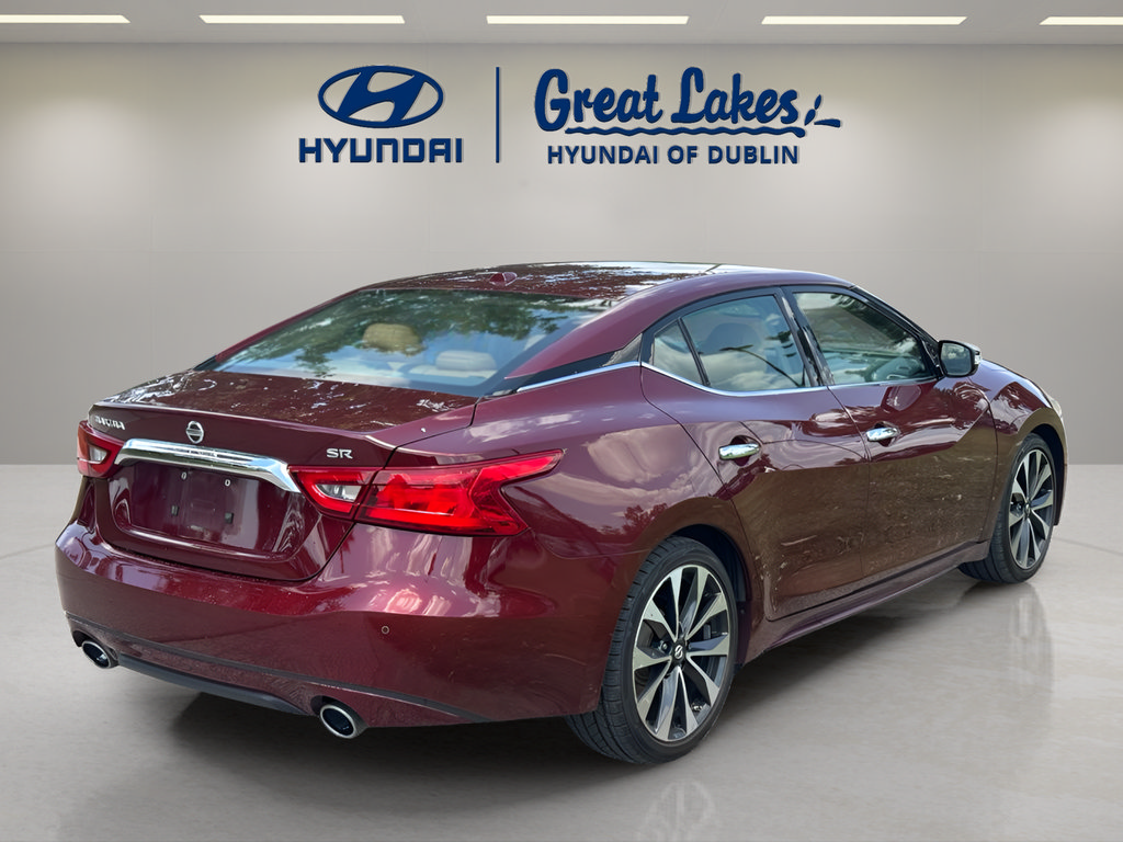 Used 2017 Nissan Maxima SR w/ Interior Lighting Package FWD image 5