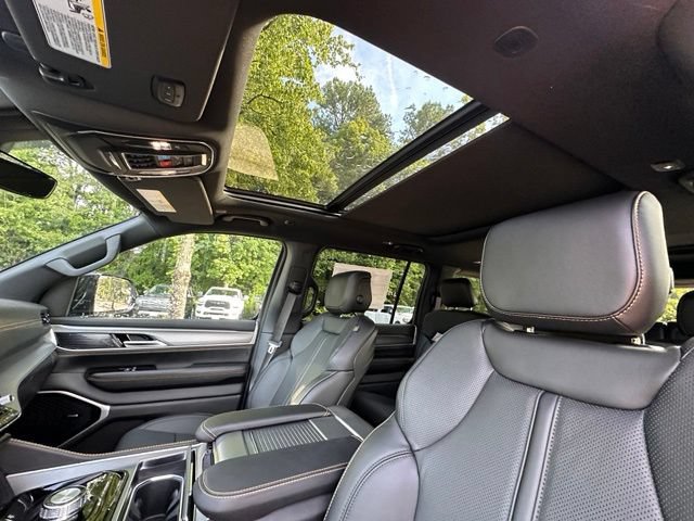 New 2026 Jeep Grand Wagoneer 4WD image 24