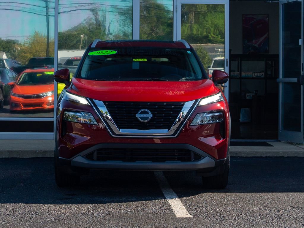 Used 2022 Nissan Rogue SV w/ SV Premium Package image 12