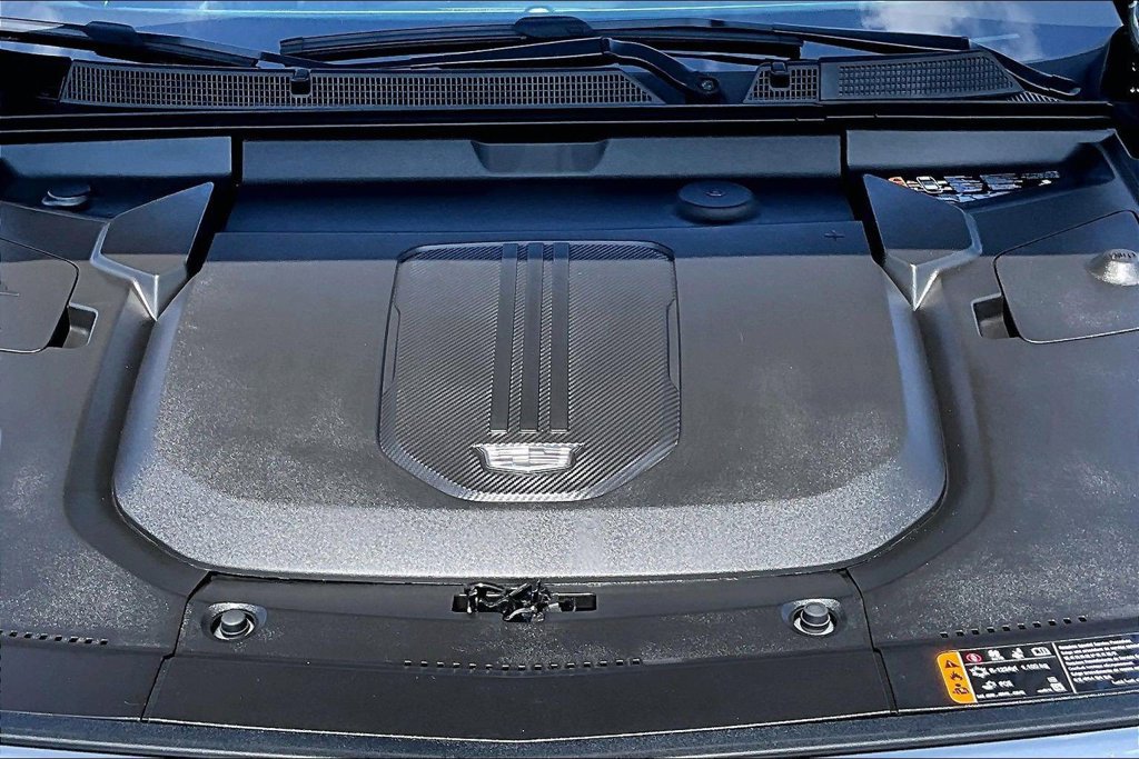 Certified 2024 Cadillac Lyriq Luxury w/ LPO, Floor Liner Package AWD/4WD image 30