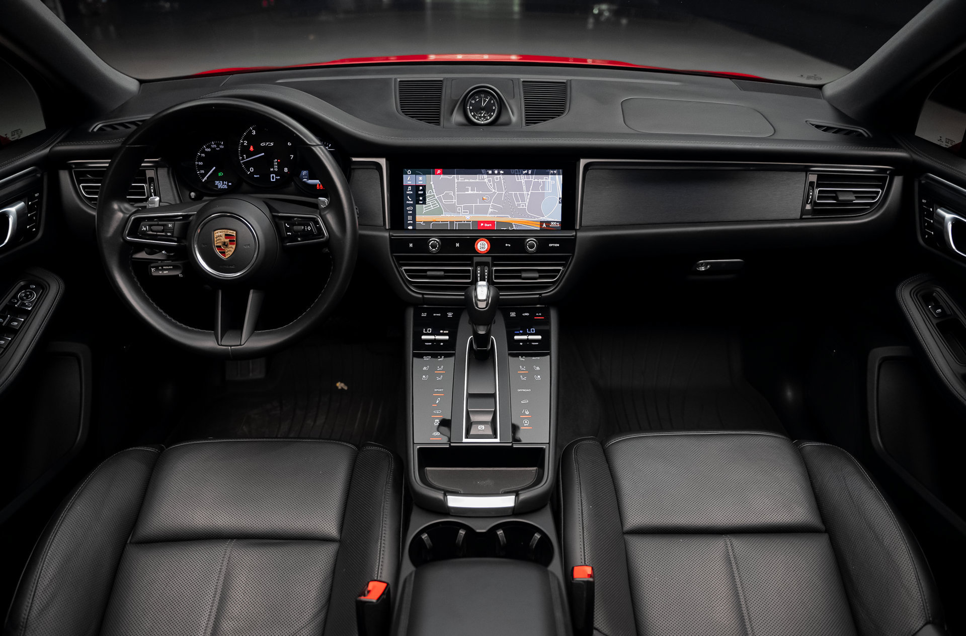 Used 2022 Porsche Macan GTS AWD/4WD image 42