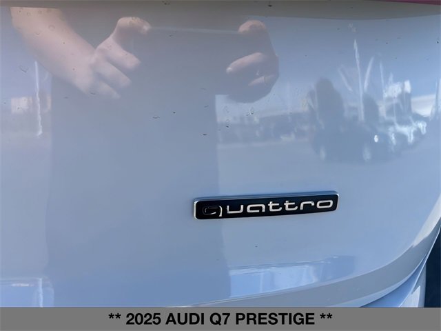 New 2025 Audi Q7 3.0T Prestige image 12