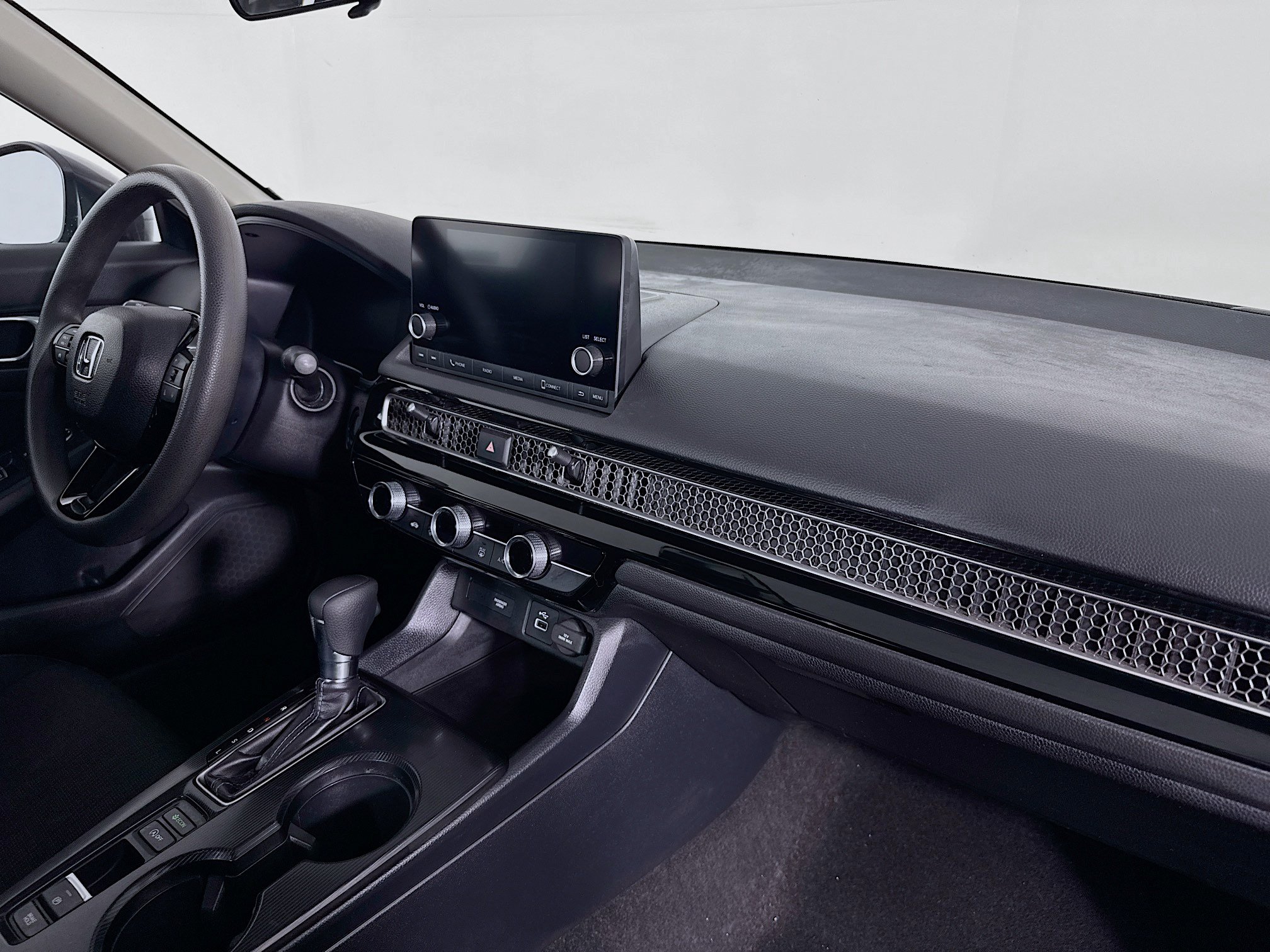 Used 2023 Honda Civic LX image 28