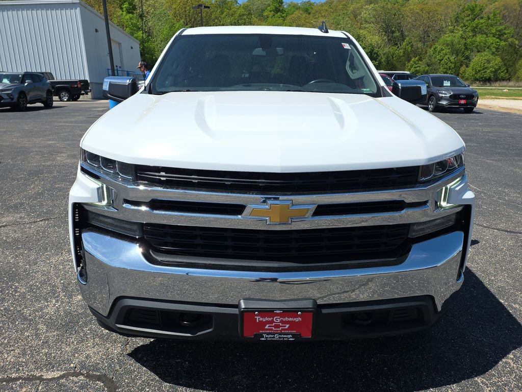 Used 2021 Chevrolet Silverado 1500 LT AWD/4WD image 3