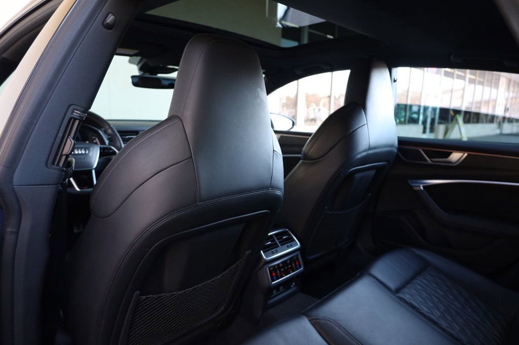 Used 2021 Audi S7 Prestige w/ Prestige Package image 17