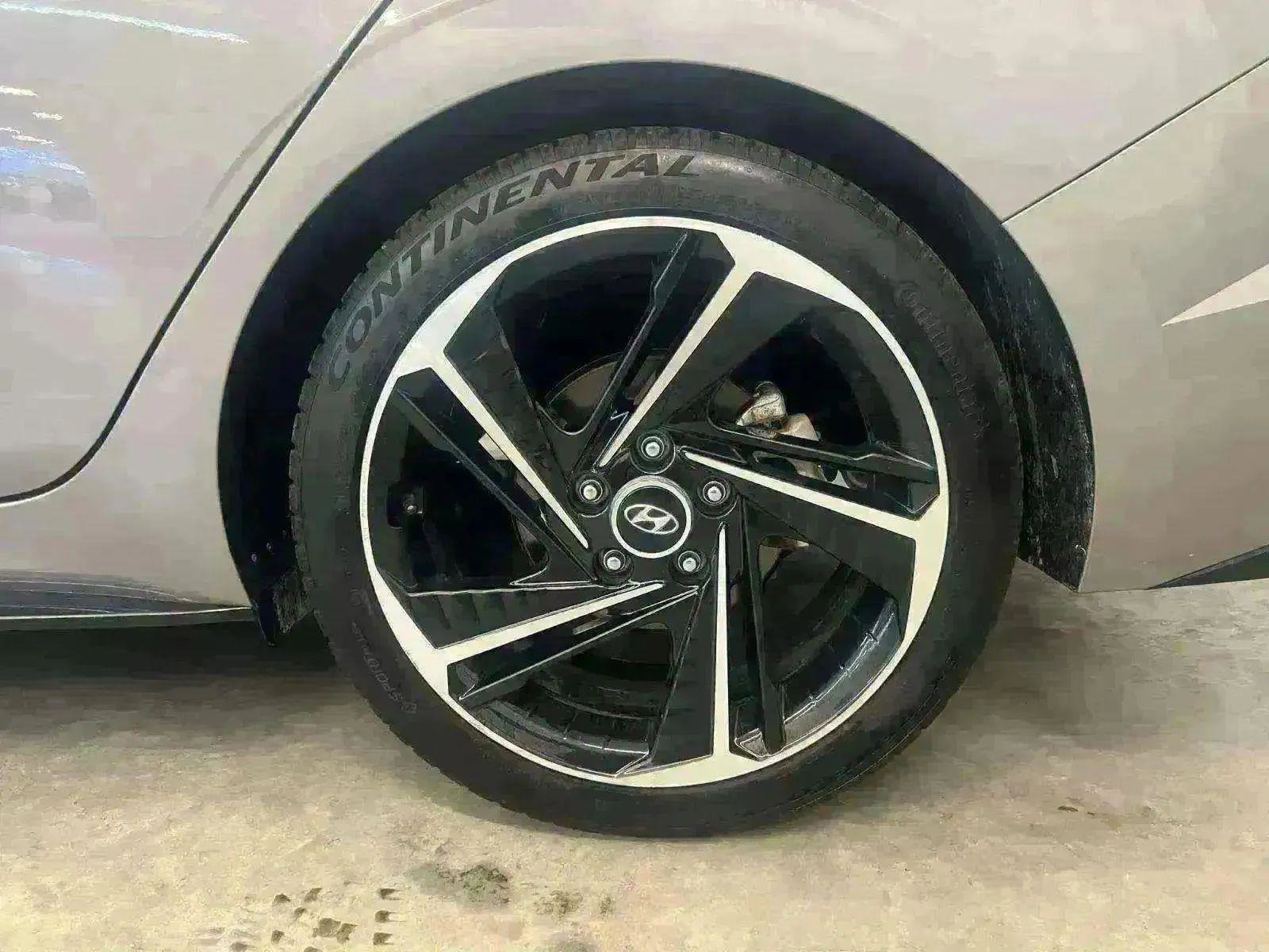 Used 2023 Hyundai Elantra N Line image 15