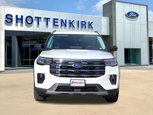 New 2026 Ford Explorer Active w/ Active Comfort Package RWD image 2