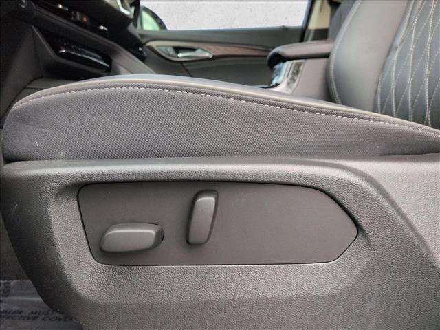 Used 2023 Buick Envision Avenir AWD/4WD image 14