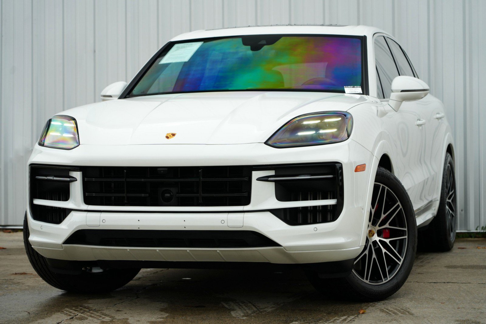 Used 2024 Porsche Cayenne S w/ Premium Package Plus image 3