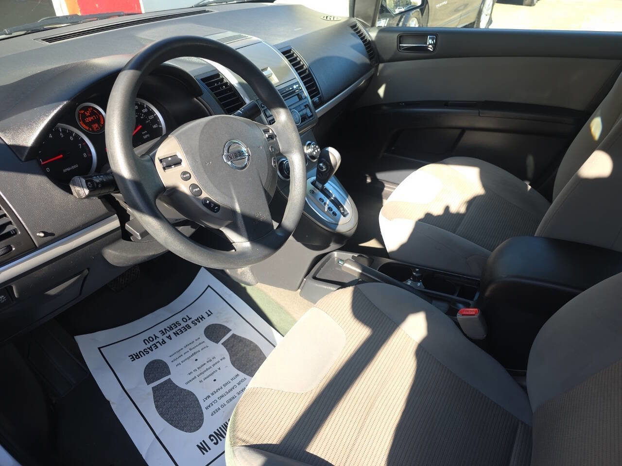 Used 2012 Nissan Sentra 2.0 SR FWD image 8