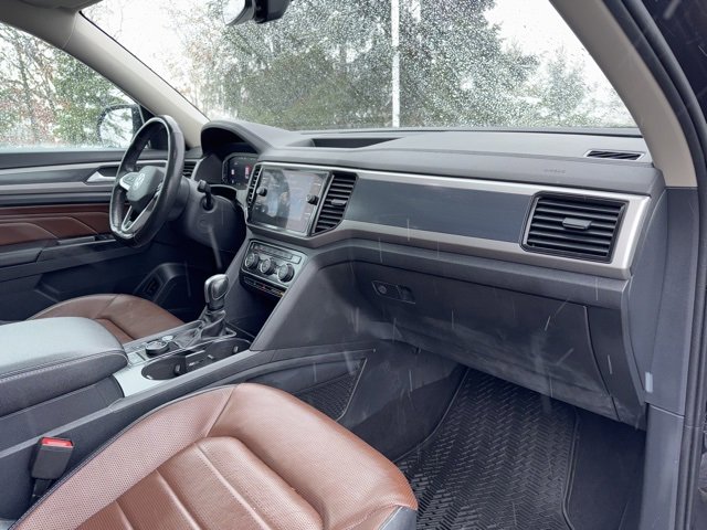 Used 2021 Volkswagen Atlas SEL Premium R-Line image 28