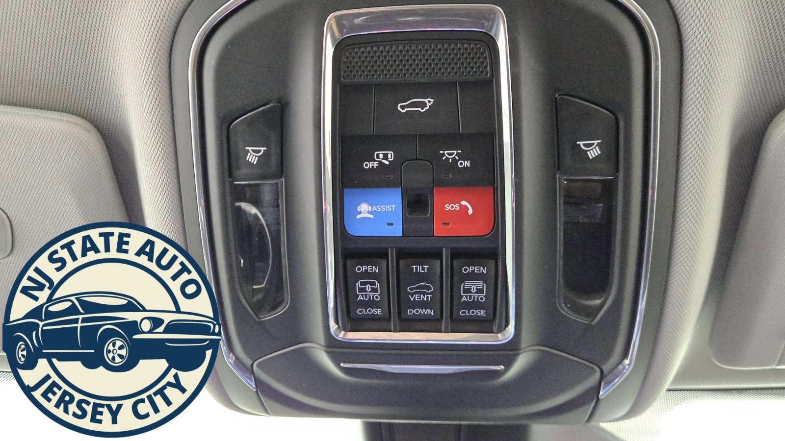 Used 2022 Jeep Grand Cherokee Limited 4xe image 19