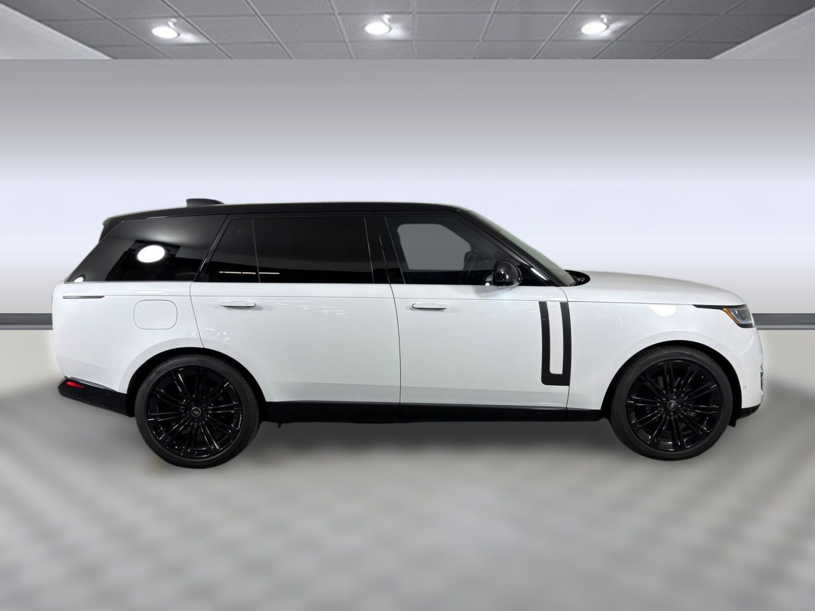 Used 2025 Land Rover Range Rover Long Wheelbase SE image 8