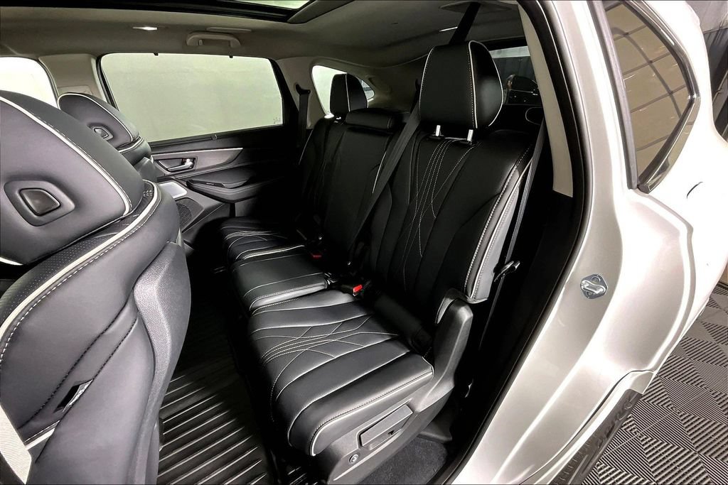 New 2026 Acura MDX w/ Advance Package AWD/4WD image 13