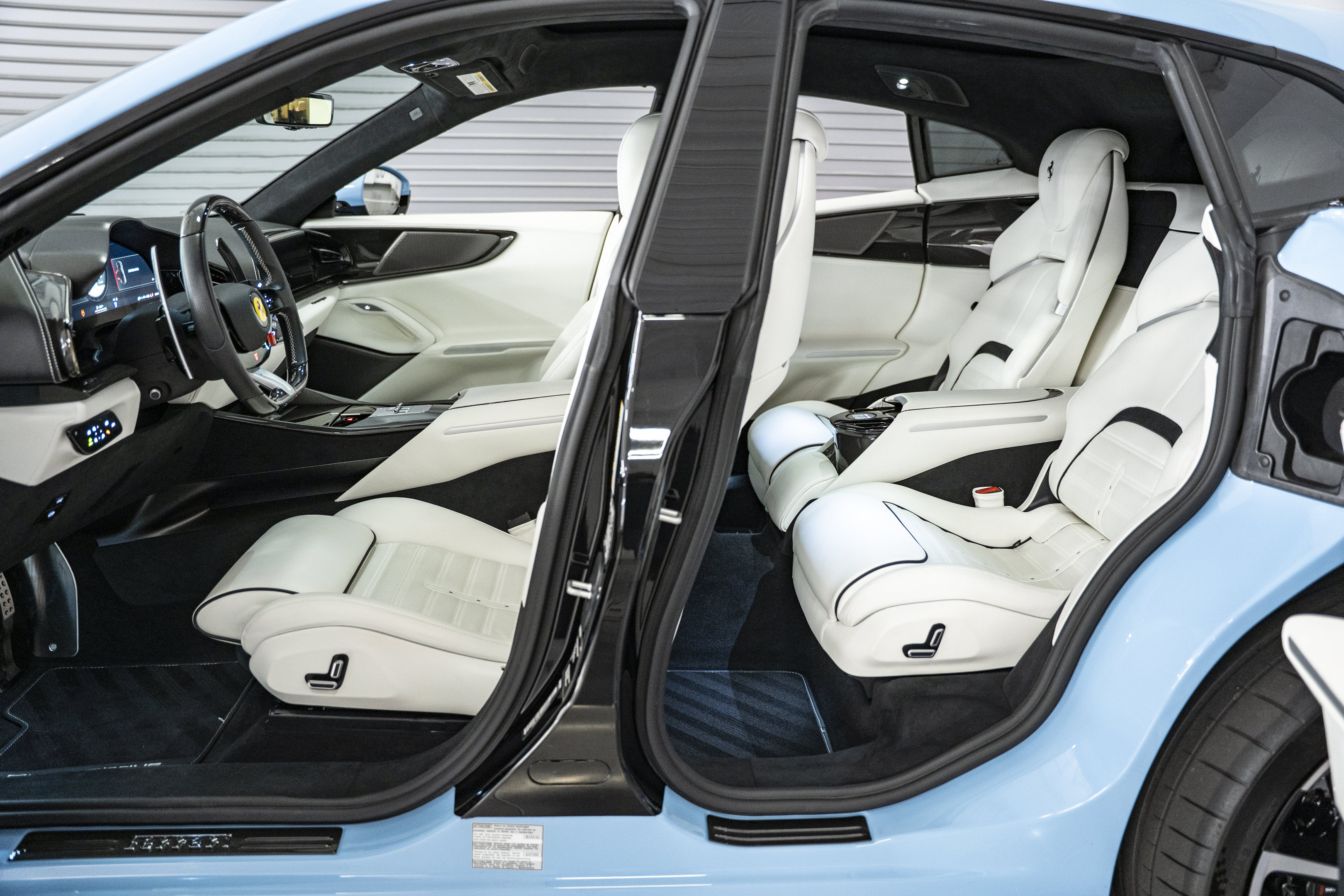 Used 2025 Ferrari Purosangue AWD/4WD image 23