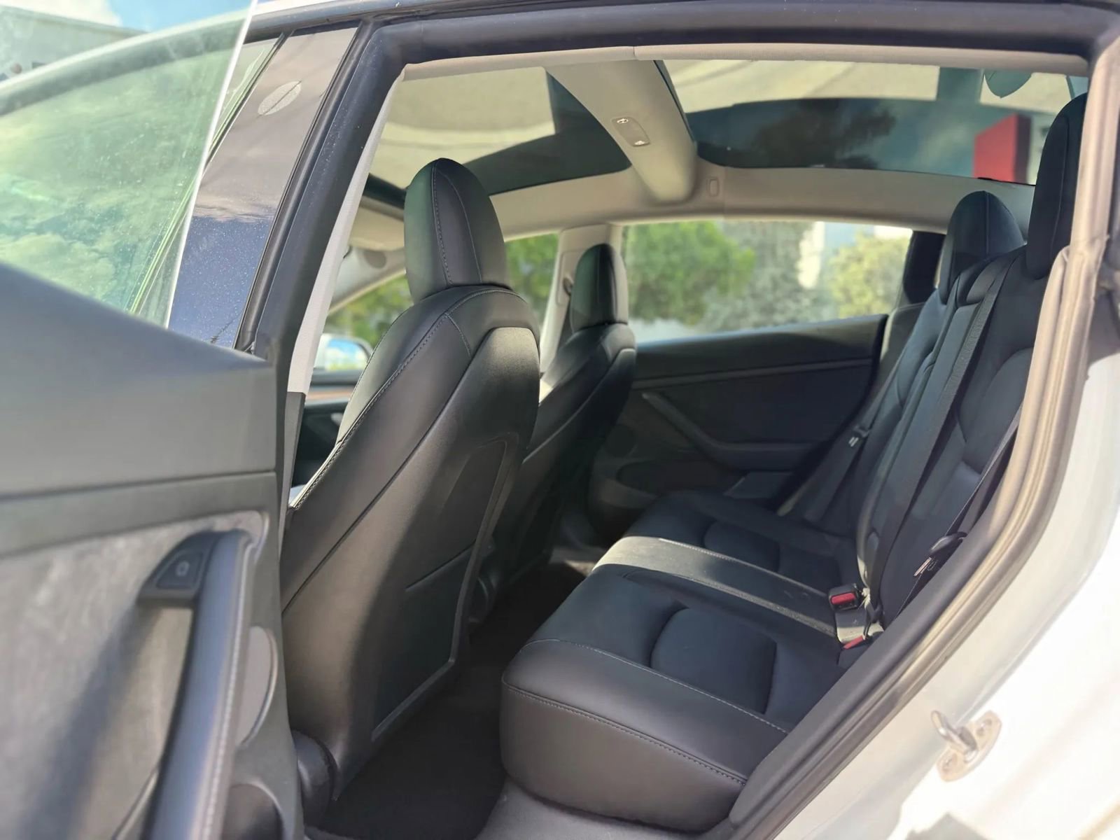 Used 2022 Tesla Model 3 image 30