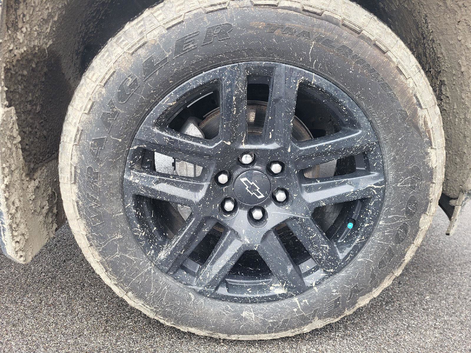 Used 2023 Chevrolet Silverado 1500 Custom image 14