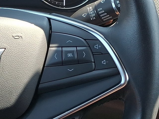 Used 2023 Cadillac XT5 Luxury w/ LPO, Premium Carpet Package AWD/4WD image 21