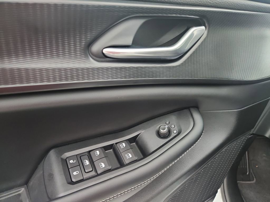 New 2025 Jeep Grand Cherokee L Laredo image 21