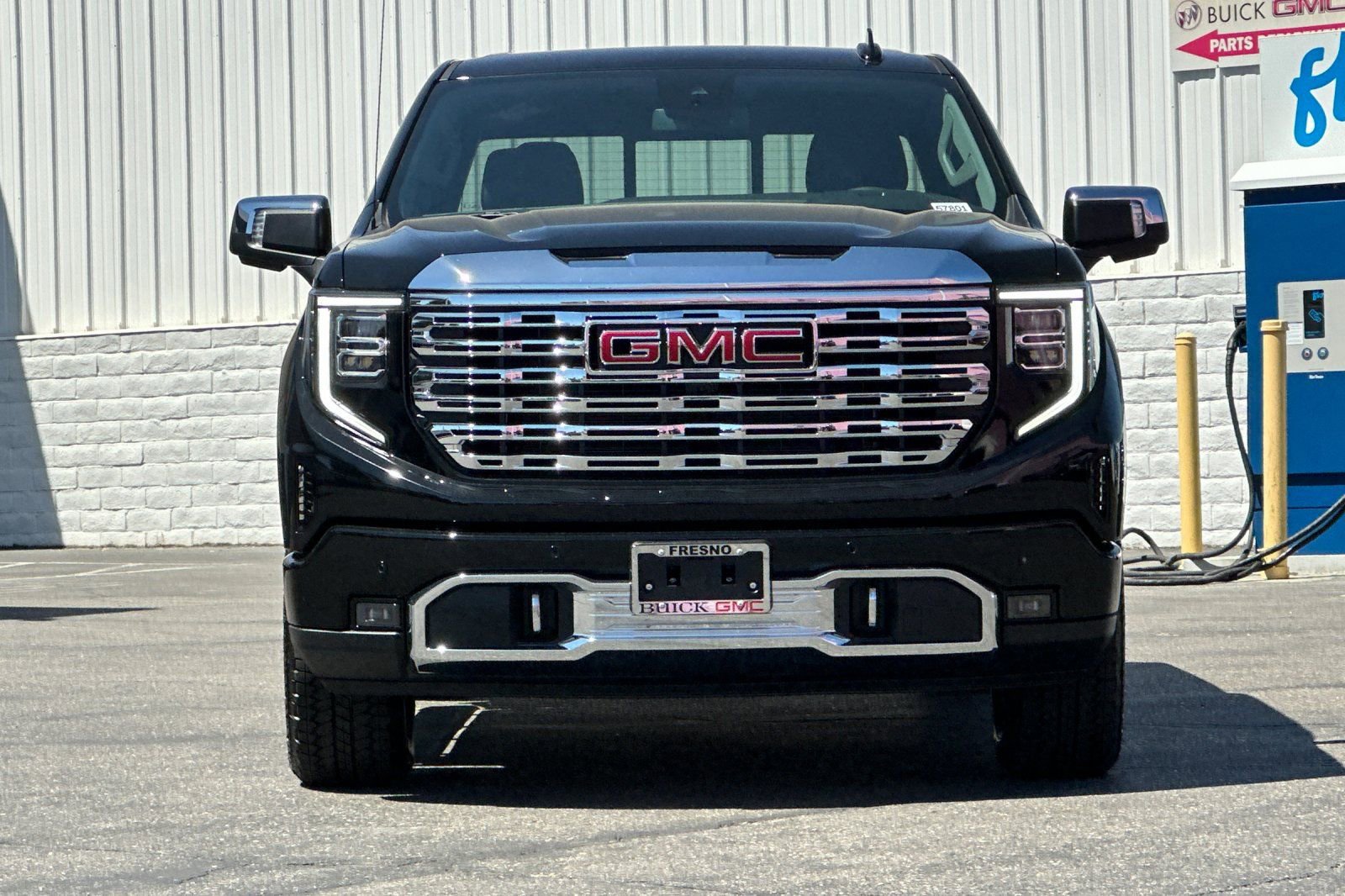 New 2026 GMC Sierra 1500 Denali AWD/4WD image 3