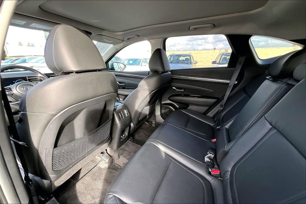 Certified 2023 Hyundai Tucson SEL AWD/4WD image 16