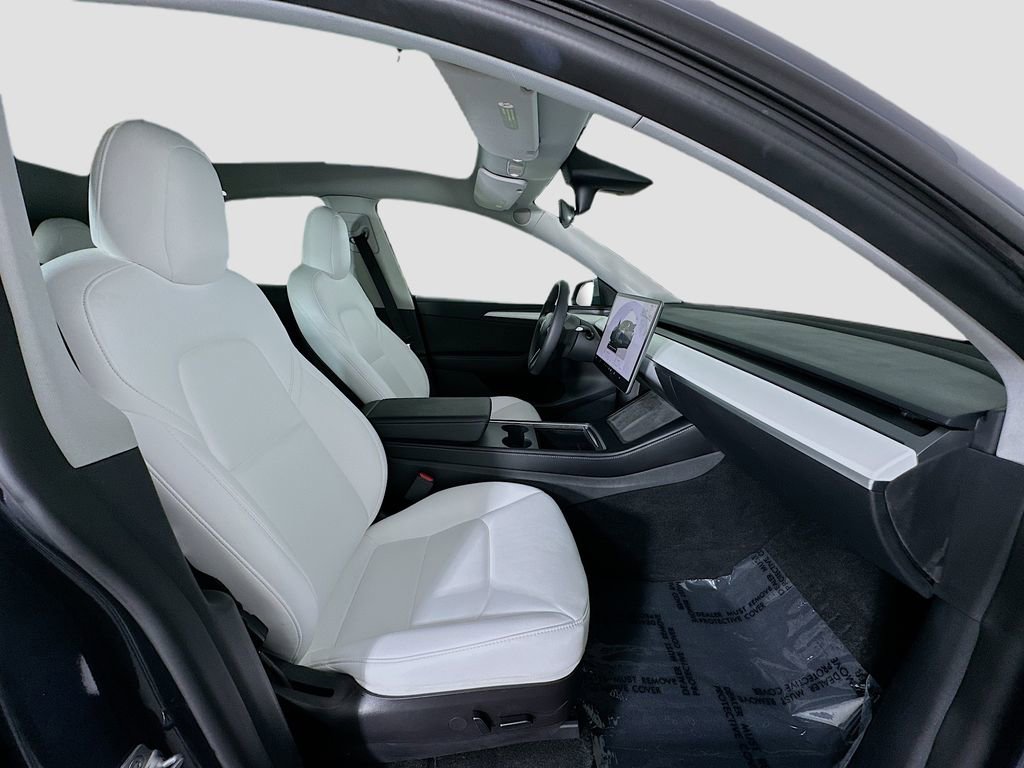 Used 2022 Tesla Model Y Performance image 31