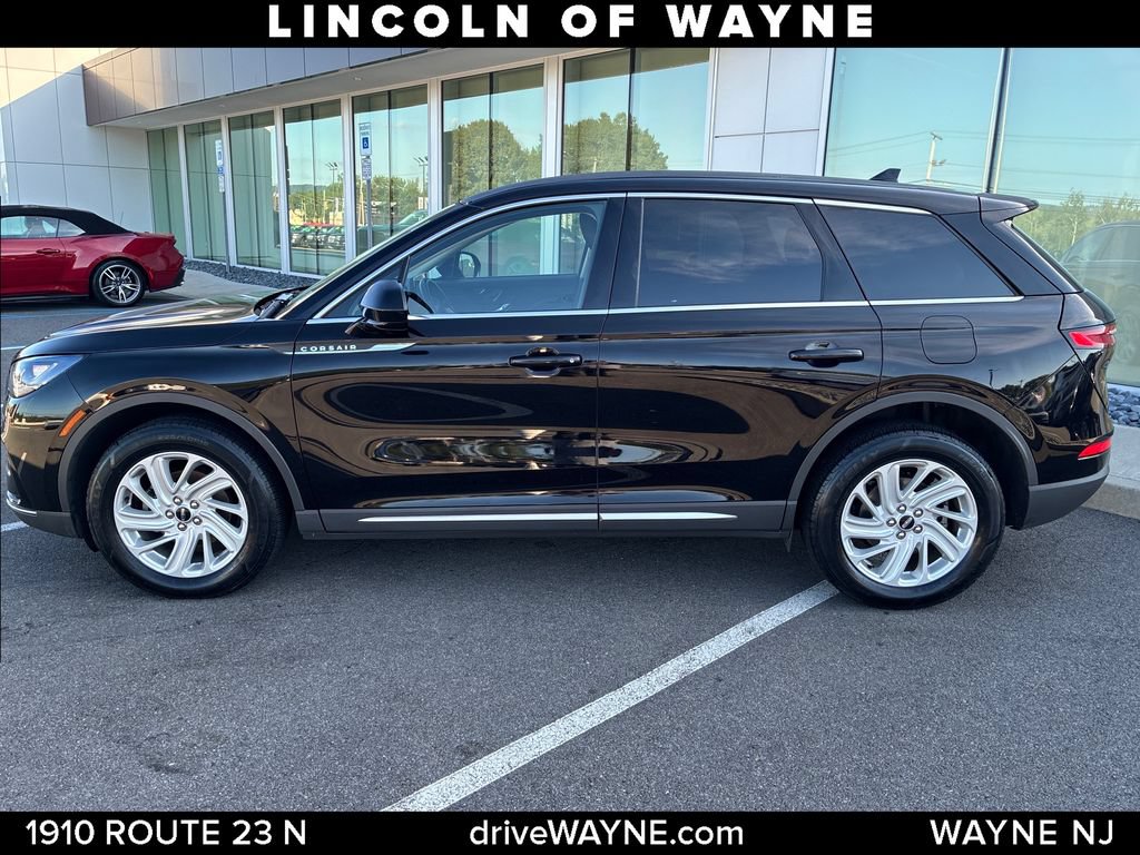 Certified 2023 Lincoln Corsair AWD w/ Rear Removable Package Tray image 2