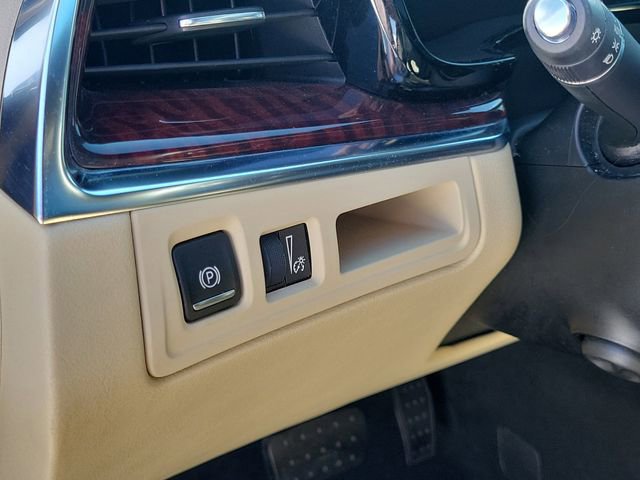 Used 2018 Cadillac XT5 Luxury w/ Driver Awareness Package image 25