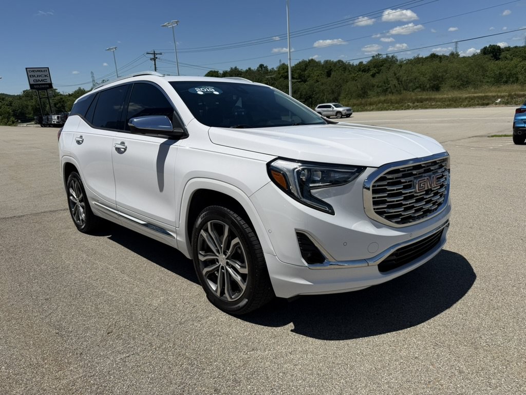 Certified 2019 GMC Terrain Denali w/ Advanced Safety Package AWD/4WD image 7