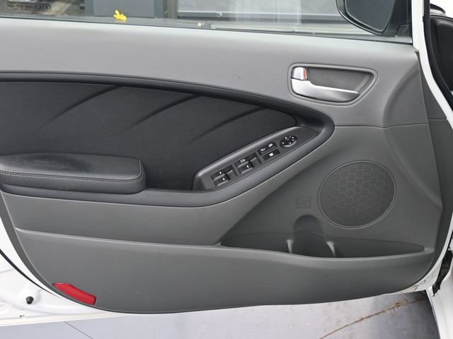 Used 2017 Kia Forte LX w/ LX Popular Package image 9