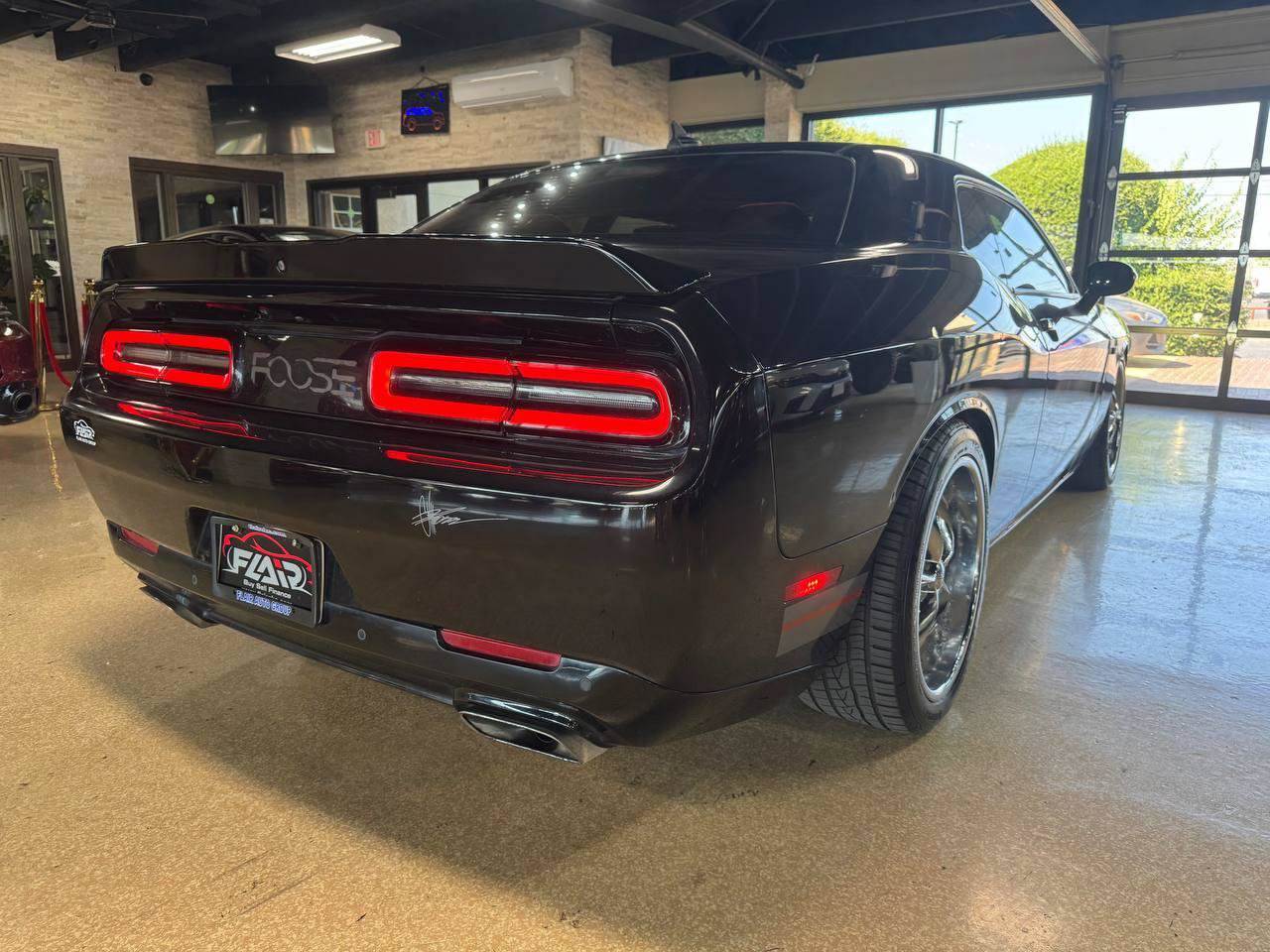 Used 2016 Dodge Challenger R/T Plus RWD image 7