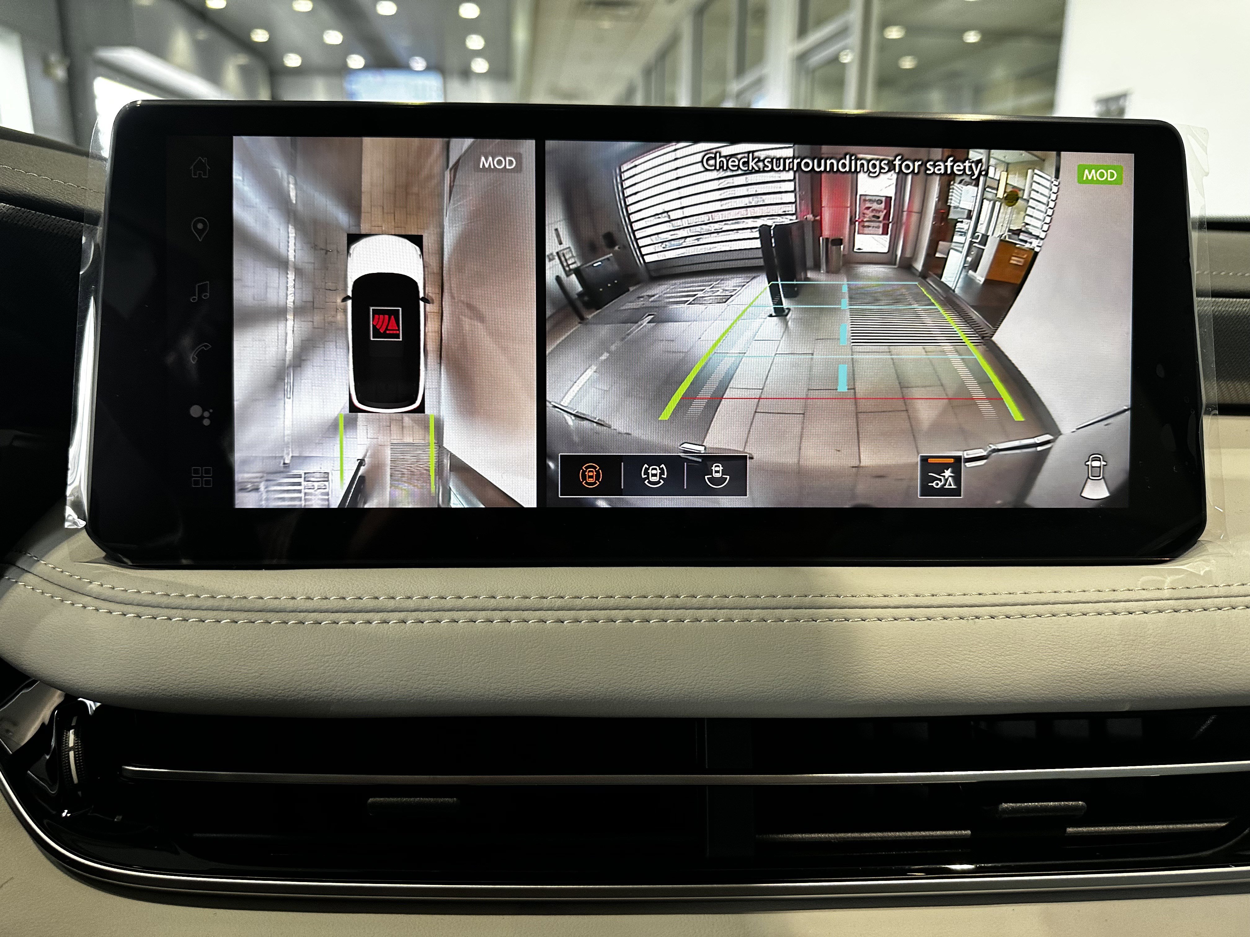 New 2026 INFINITI QX60 Luxe image 21