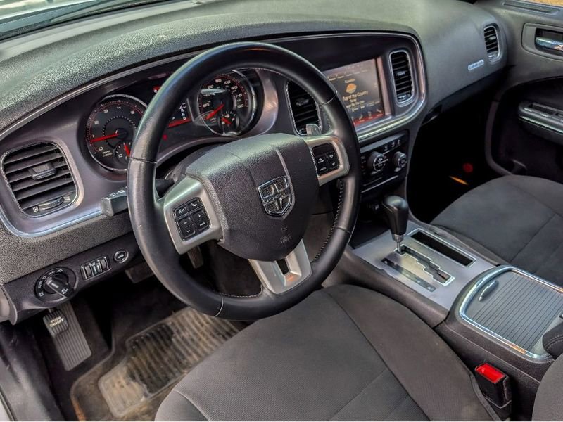 Used 2014 Dodge Charger R/T w/ Wheels & Tunes Group image 17