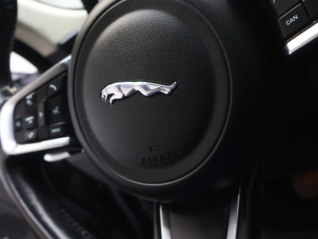 Used 2020 Jaguar F-PACE Prestige AWD/4WD image 21