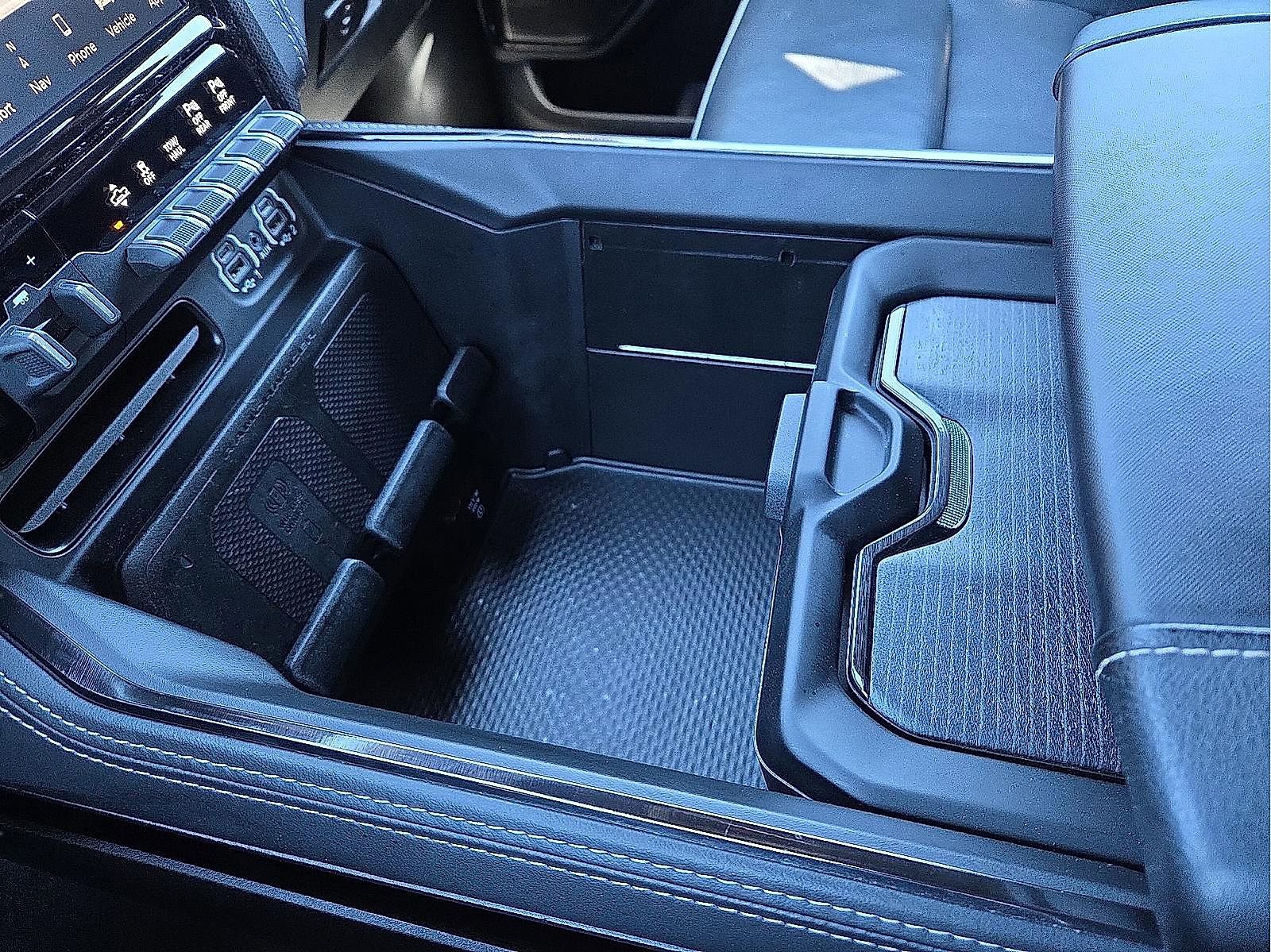 Used 2022 RAM 1500 Limited w/ (RED) Edition image 25