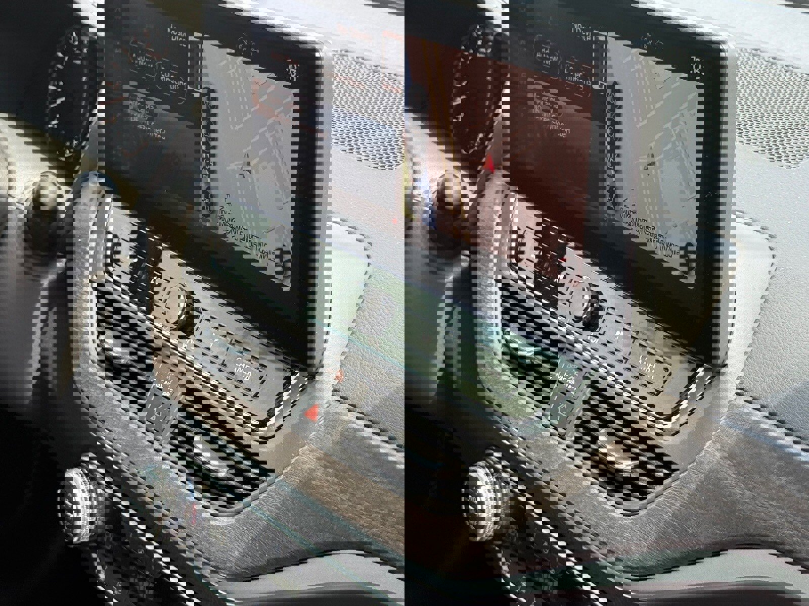 New 2025 Nissan Altima 2.5 SL image 13