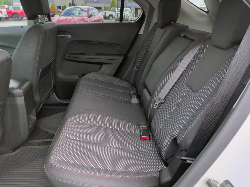 Used 2017 Chevrolet Equinox LT w/ Convenience Package AWD/4WD image 6